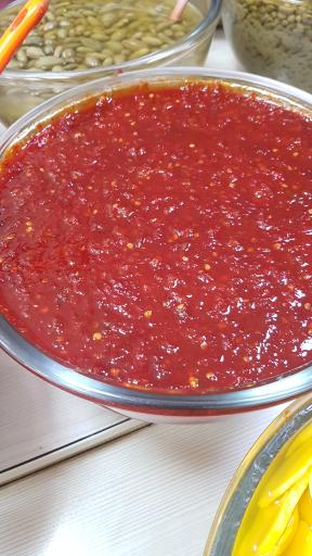 عکس سمنو سنتی و ترشیجات عمه لیلا