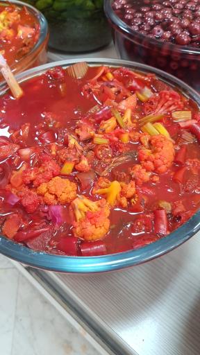 عکس سمنو سنتی و ترشیجات عمه لیلا