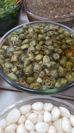 عکس سمنو سنتی و ترشیجات عمه لیلا