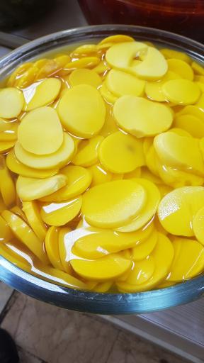 عکس سمنو سنتی و ترشیجات عمه لیلا