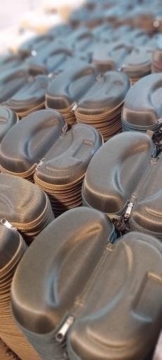 عکس تولیدی جلد عینک سلطان