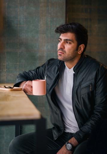 عکس کافه راوی