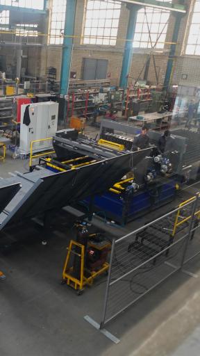 عکس گروه صنعتی مش متال