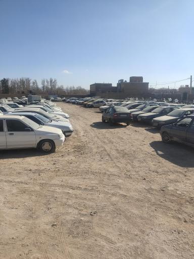 عکس پارکینگ مرکزی حجت