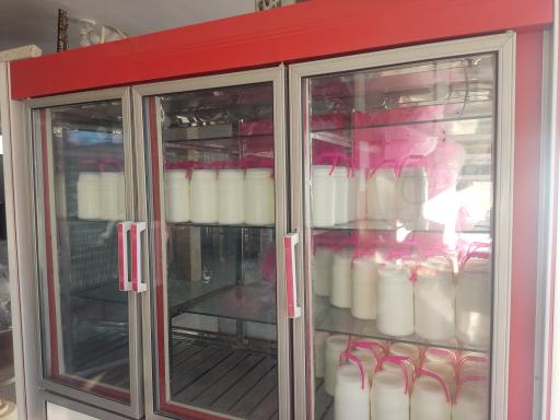 عکس لبنیات چشمه سار فریدن