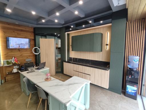 عکس کابینت جعبه چوبی