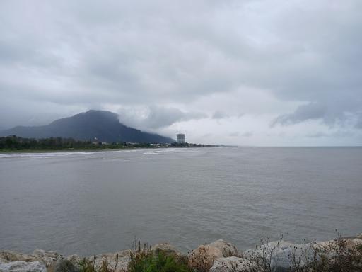 ساحل سنگی رامسر