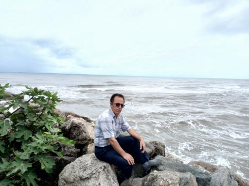 ساحل سنگی رامسر