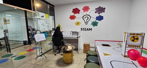 عکس مرکز نوآوری لنسر شریف