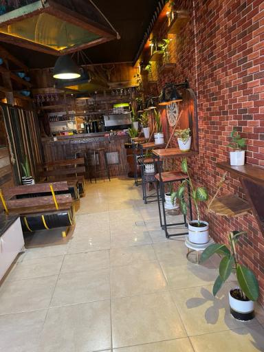 عکس کافه صبحانه لاوا