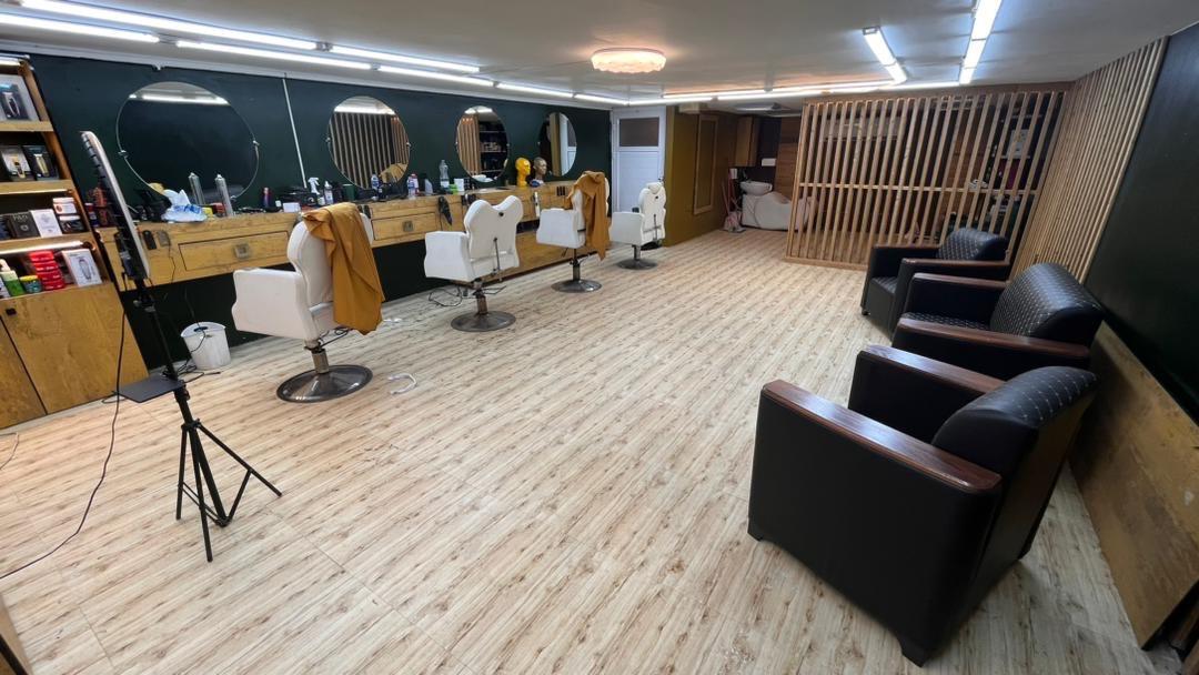 عکس مشاور ثبت نام  آموزشگاه پیرایش شیخ محمد کاردان