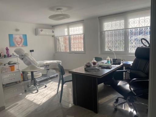 عکس دکتر پریسا مقدم یگانه