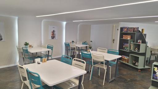 عکس دوناتیم شعبه ولیعصر