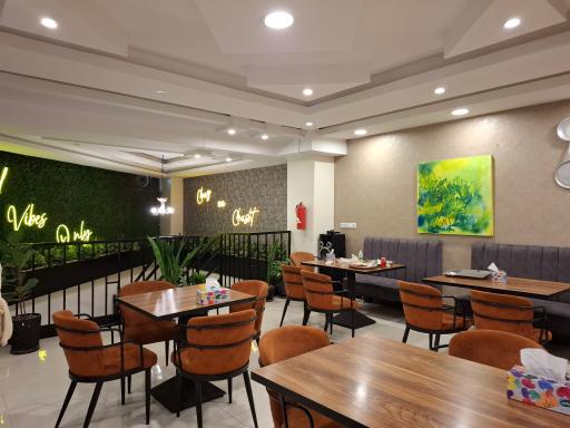 عکس رستوران و غذای خانگی چای و چاشت