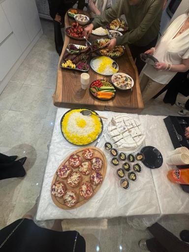 عکس رستوران و صبحانه و دیزی چای و چاشت