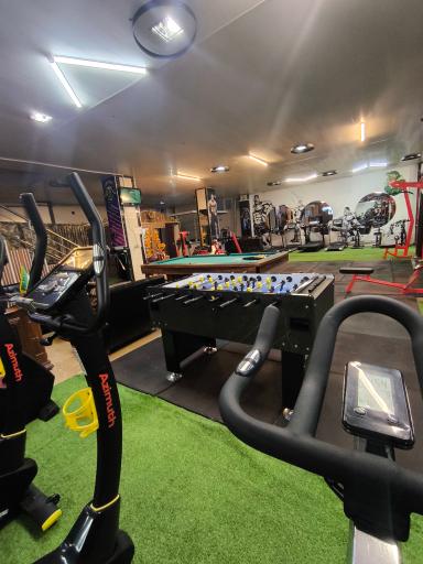 عکس باشگاه بدنسازی آنا پلاس