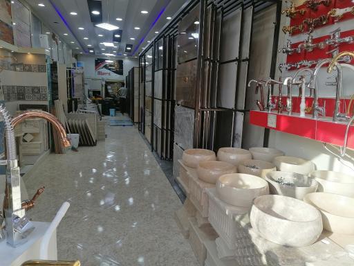 عکس فروشگاه کاشی وسرامیک اهورا