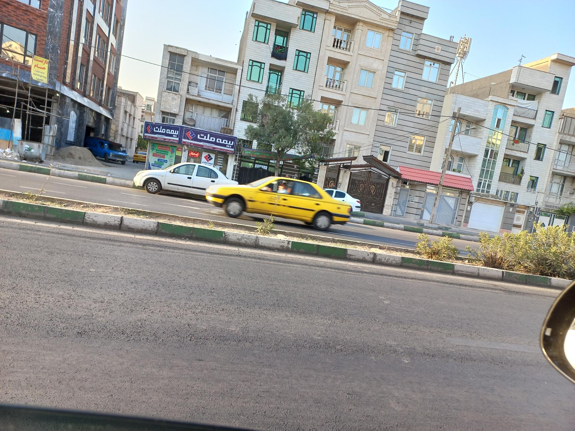 عکس بیمه ملت  