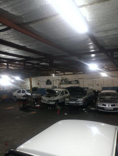 عکس تعمیرگاه تخصصی مگان و ال 90 