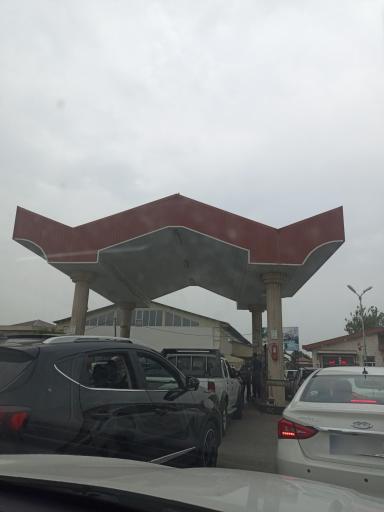 عکس پمپ بنزین مجتمع نارنج