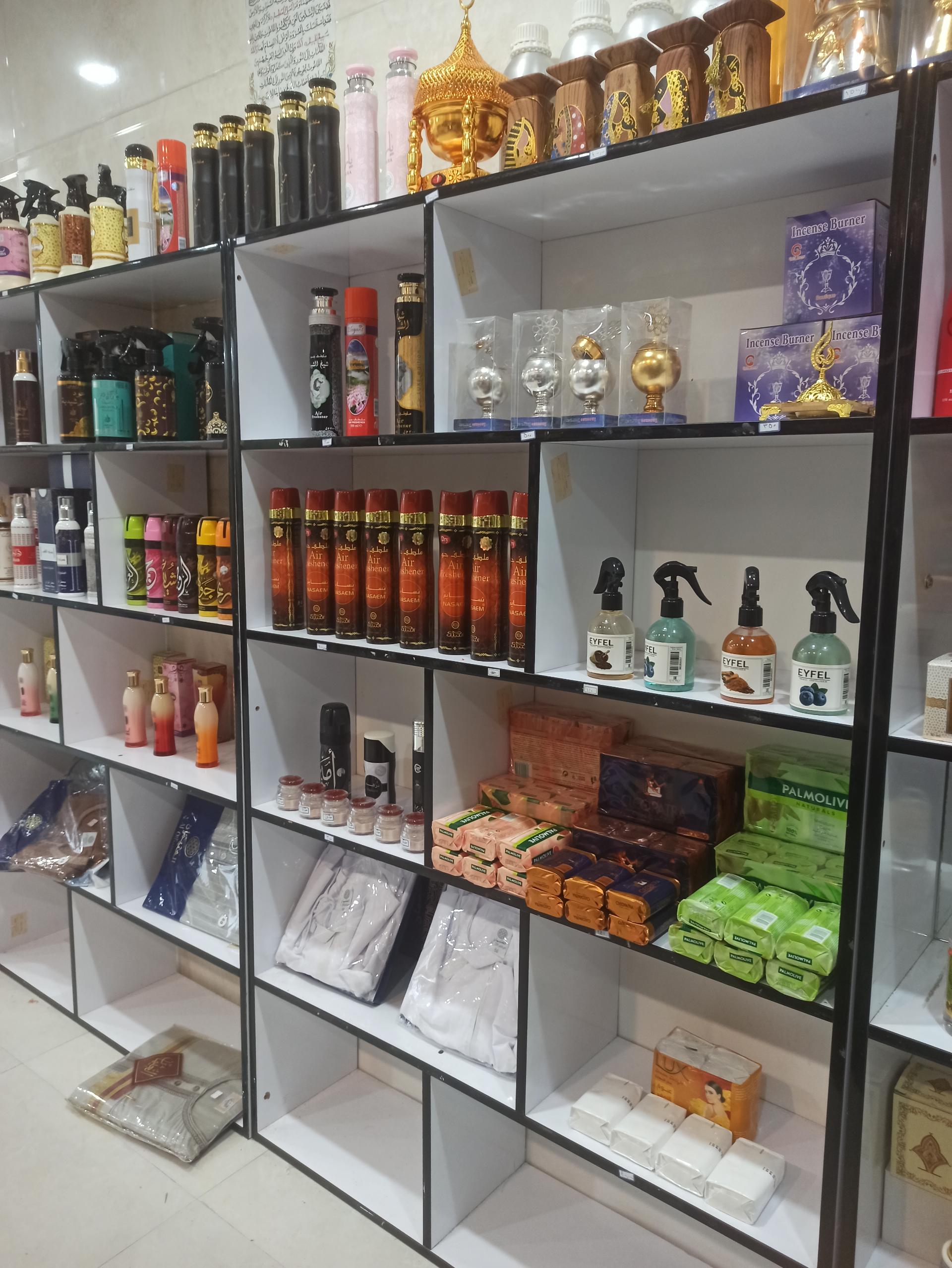 عکس فروشگاه اهلا دبی