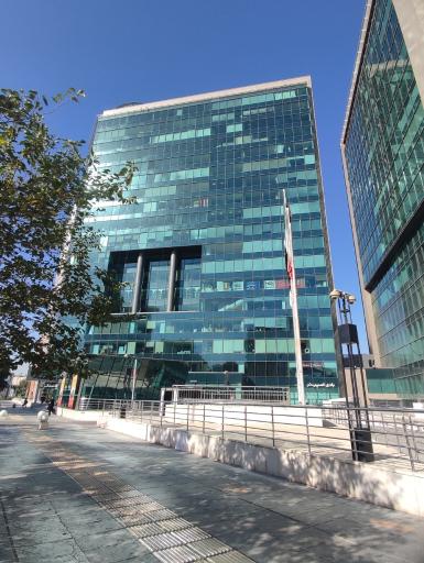 کارگزاری بانک آینده