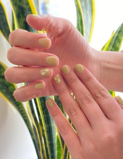 عکس سالن زیبایی ماهک