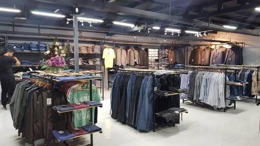 عکس کارخانه پوشاک دیبا