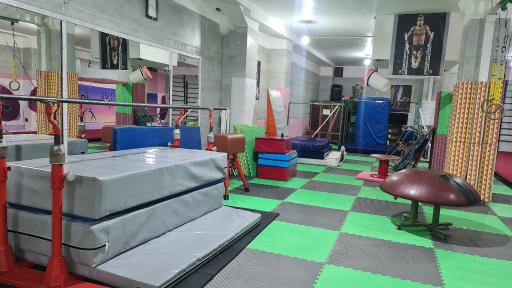 عکس خانه ژیمناستیک سپیدار