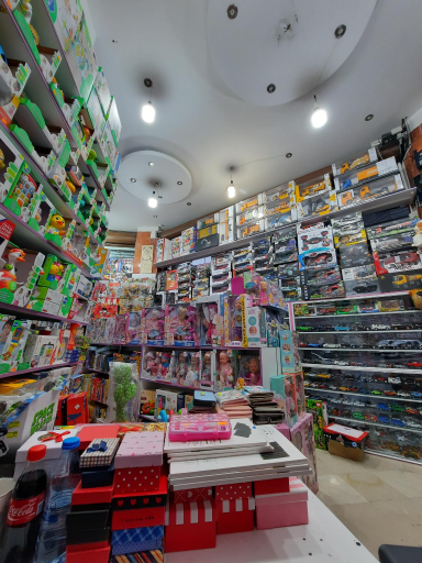 عکس فروشگاه اسباب بازی ایده