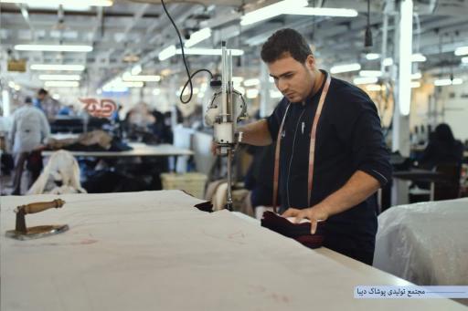 عکس کارخانه پوشاک دیبا