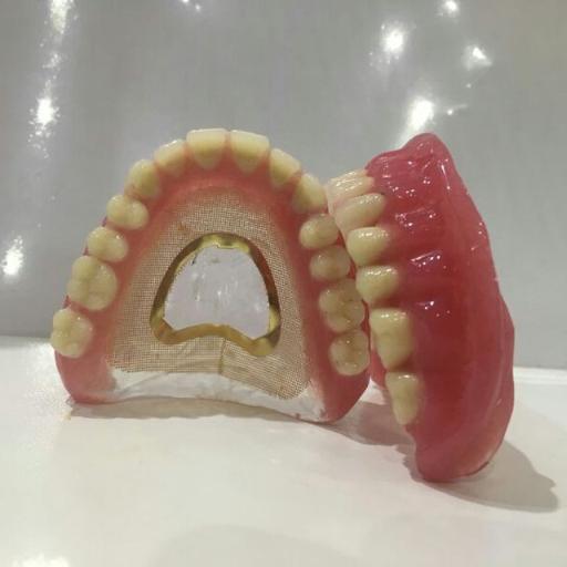 عکس لابراتوار دندانسازی لبخندنو