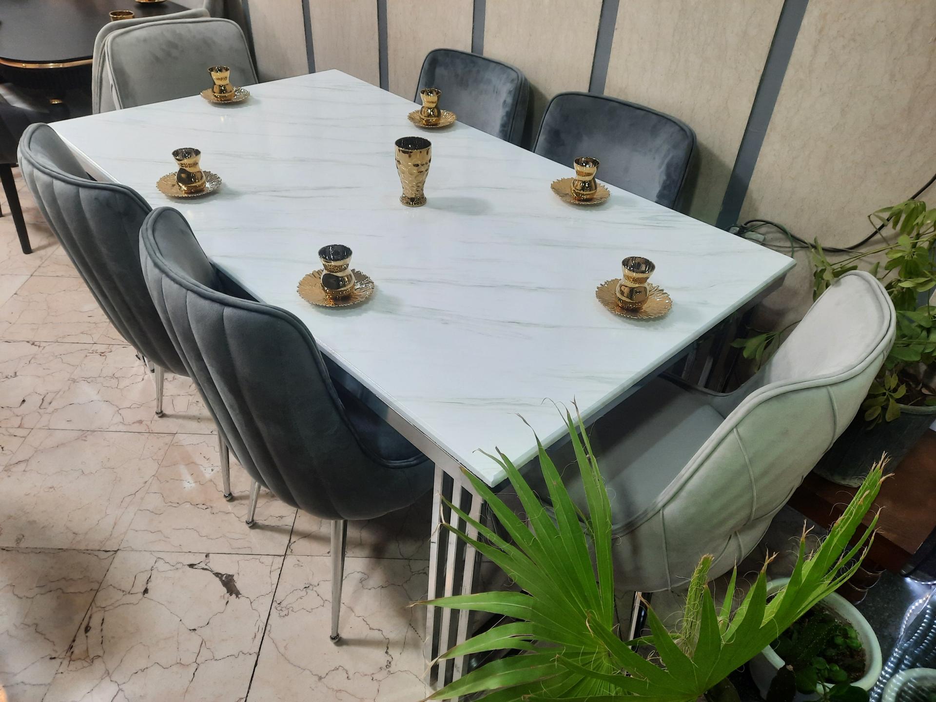 عکس میز غذاخوری مهران چوب