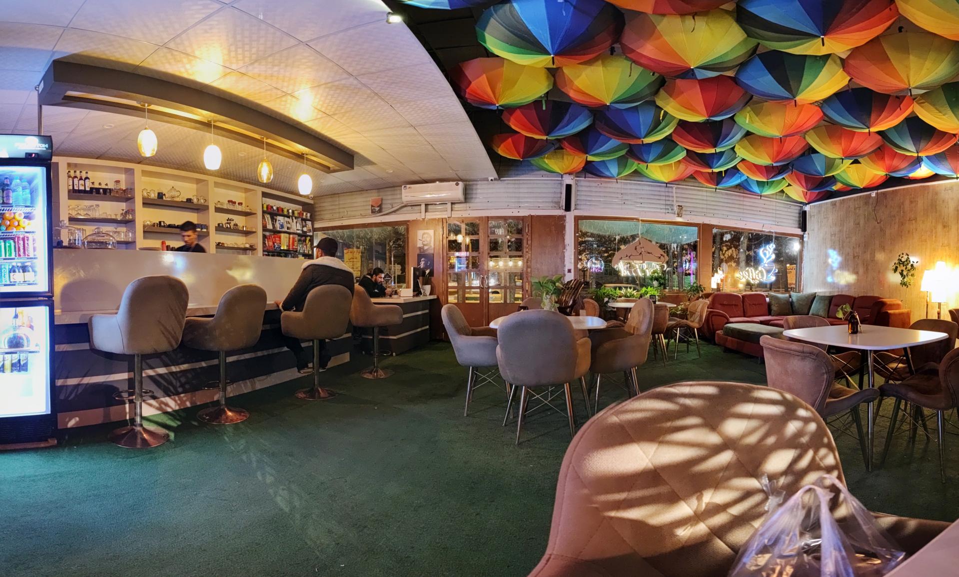 عکس کافه هزار و یک شب