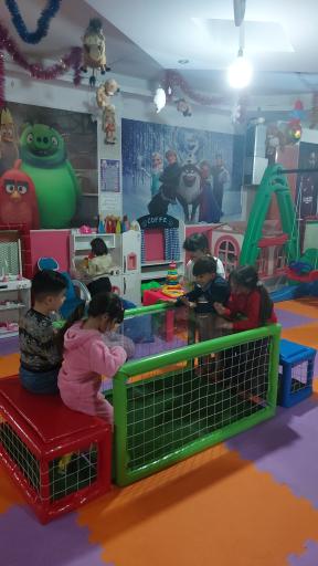 عکس خانه بازی سوری لند