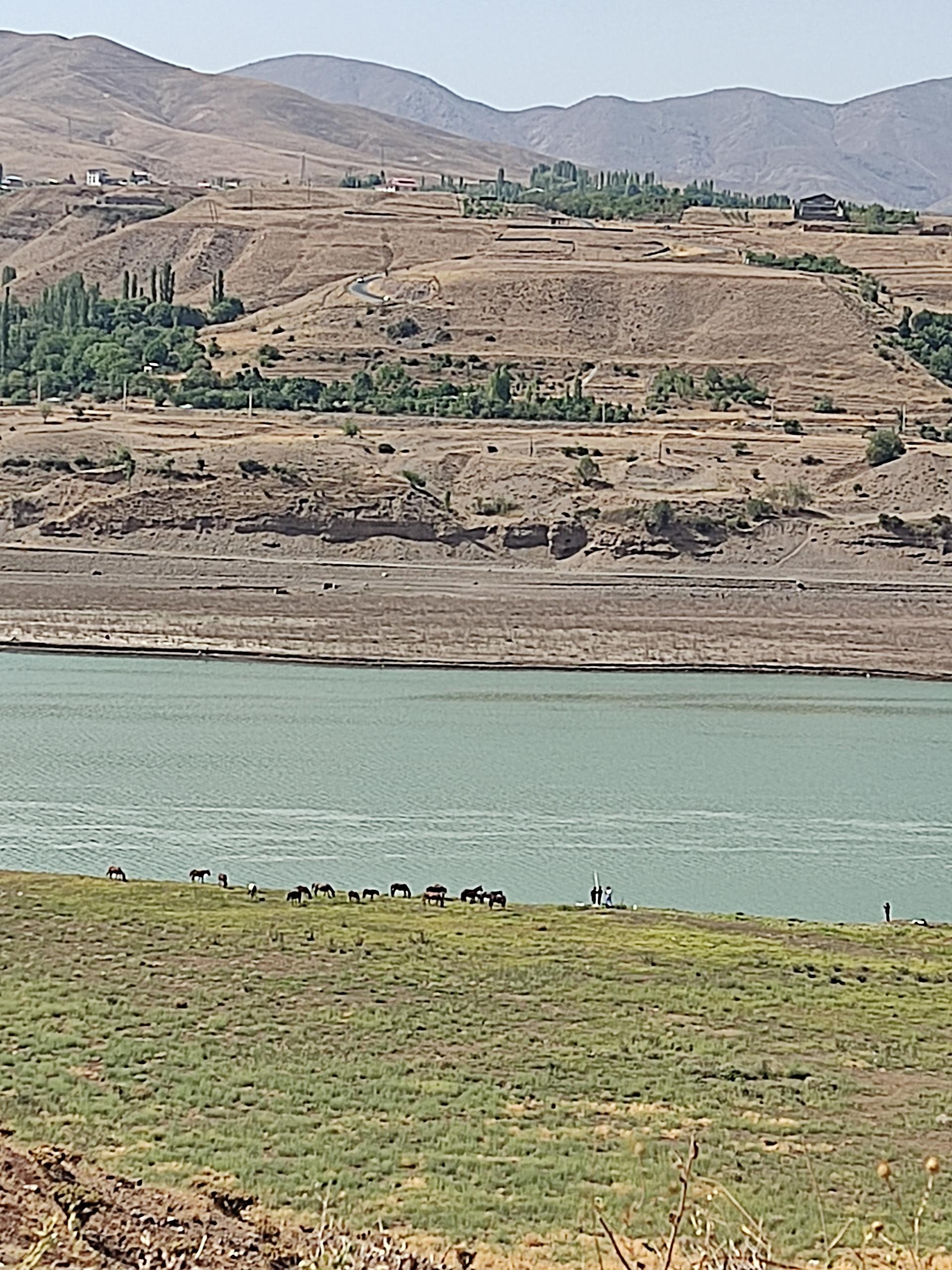 عکس دریاچه سد انحرافی زیاران