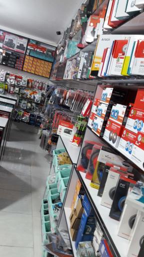 عکس پیشرو رایانه - شامحمدی