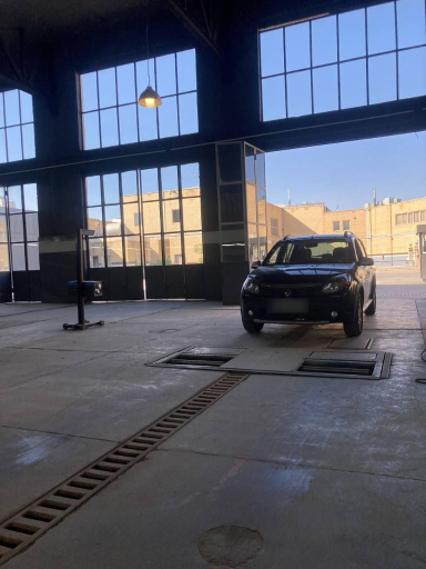 عکس مرکز مکانیزه معاینه فنی خودرو حافظ قطعات