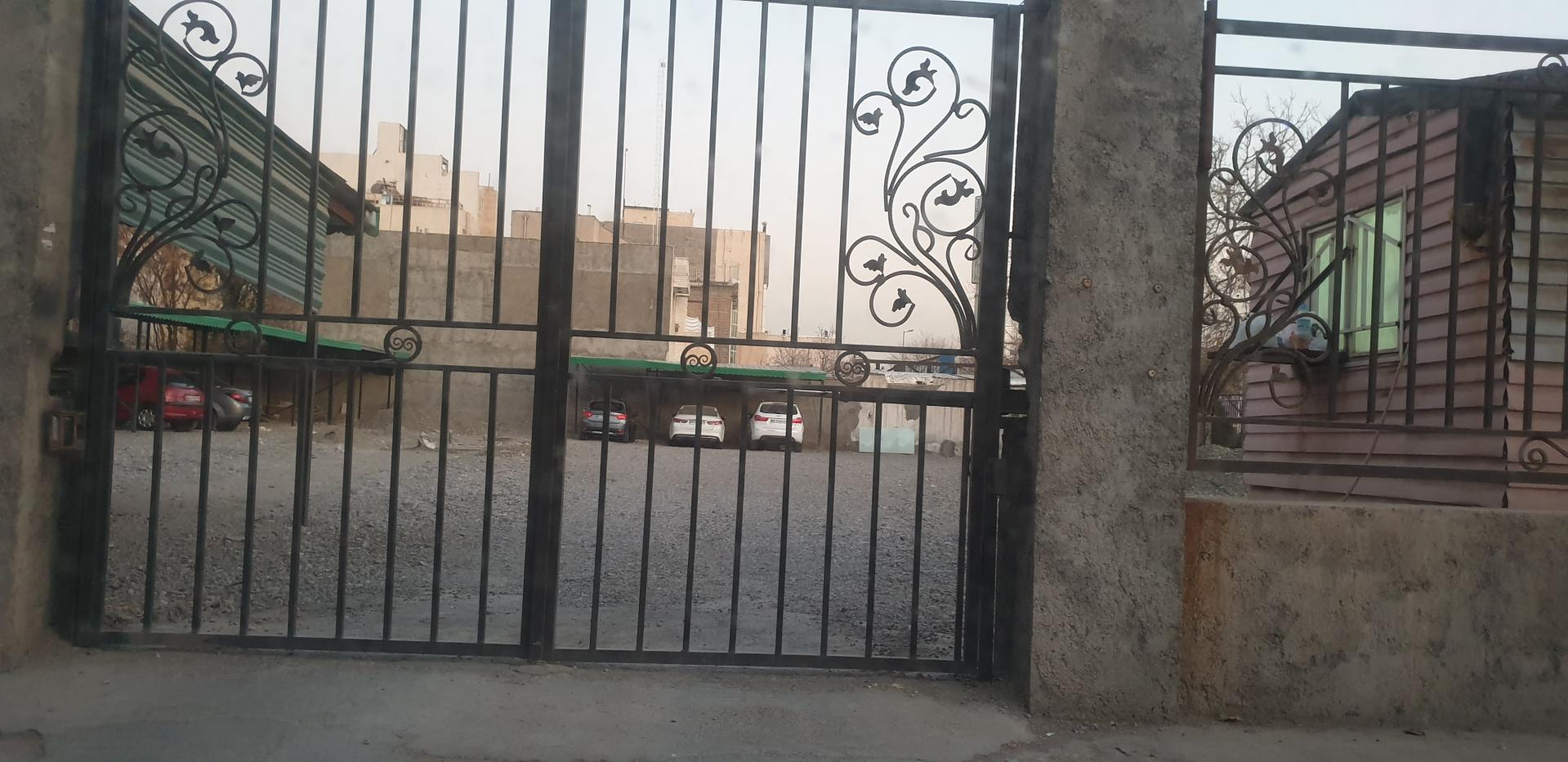 عکس پارکینگ اختصاصی