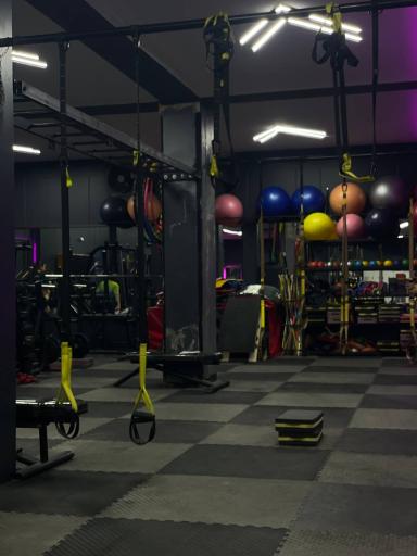 عکس باشگاه ورزشی اورانوس 