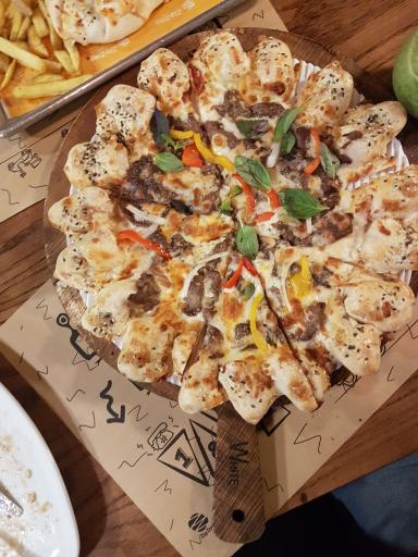 عکس پیتزا زیگ زاگ