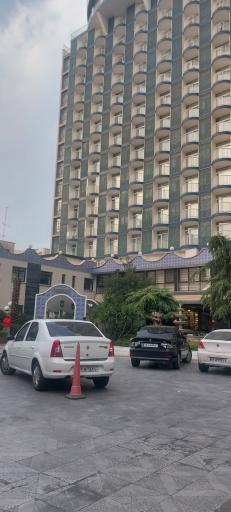 عکس هتل پارسیان انقلاب