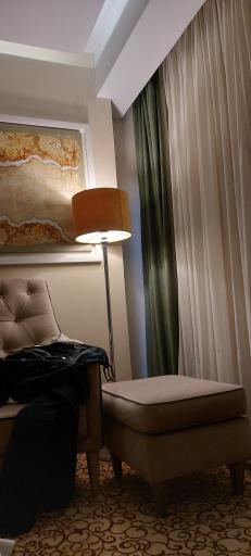 هتل پارسیان انقلاب