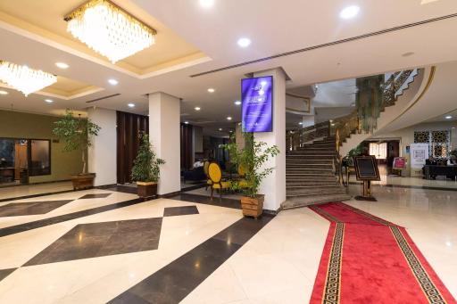 عکس هتل پارسیان انقلاب