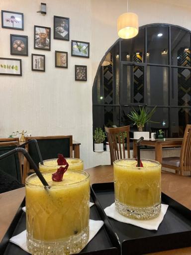 عکس کافه رامونا