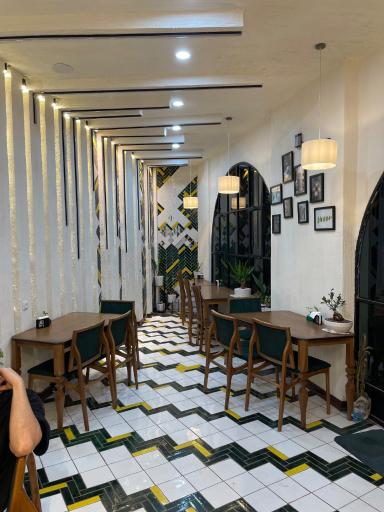 عکس کافه رامونا