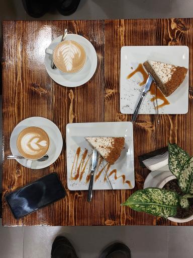 عکس کافه فیبوناچی