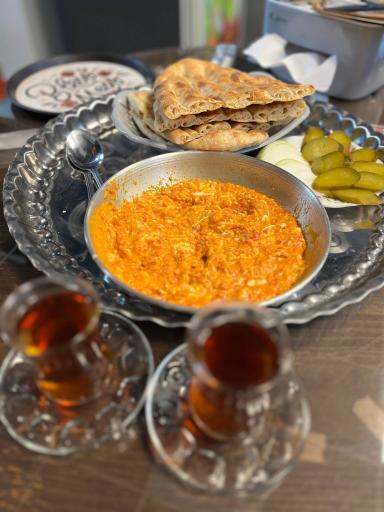 عکس کافه صبحانه تی تایم