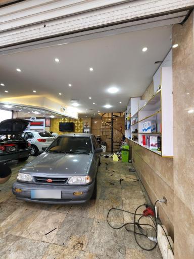 عکس شیشه دودی کیوان