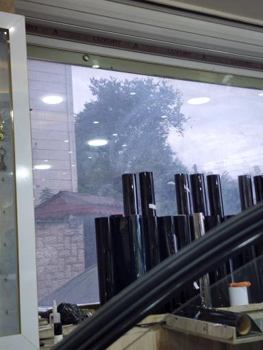 عکس شیشه دودی کیوان